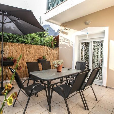 Meteora Family Dream Apartment Калампака Екстериор снимка